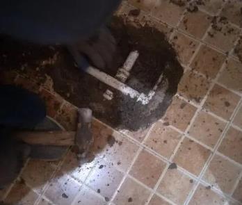 巴音郭楞卫生间漏水维修公司为您分享下卫生间渗水如何处理及注意事项